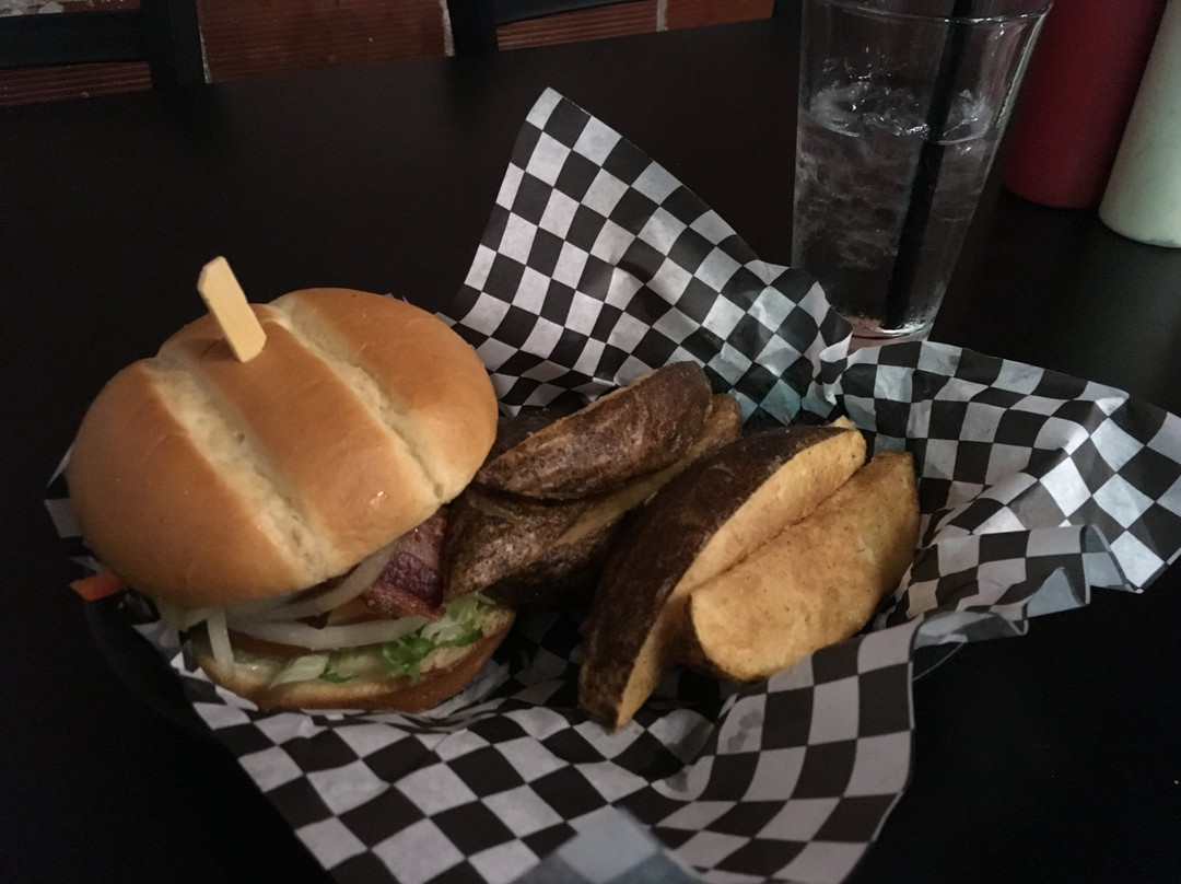 Alsea餐馆和美食-Long Branch Bar and Grill