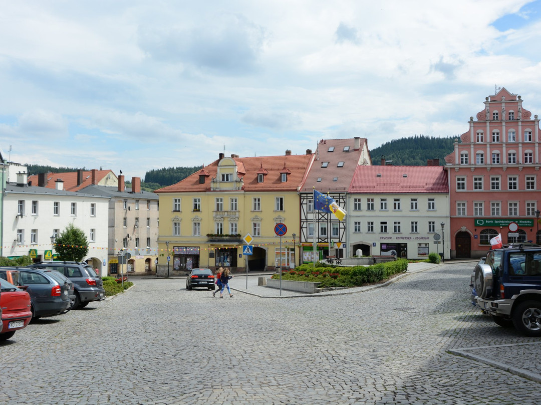 Market square-Duszniki Zdroj必去景点