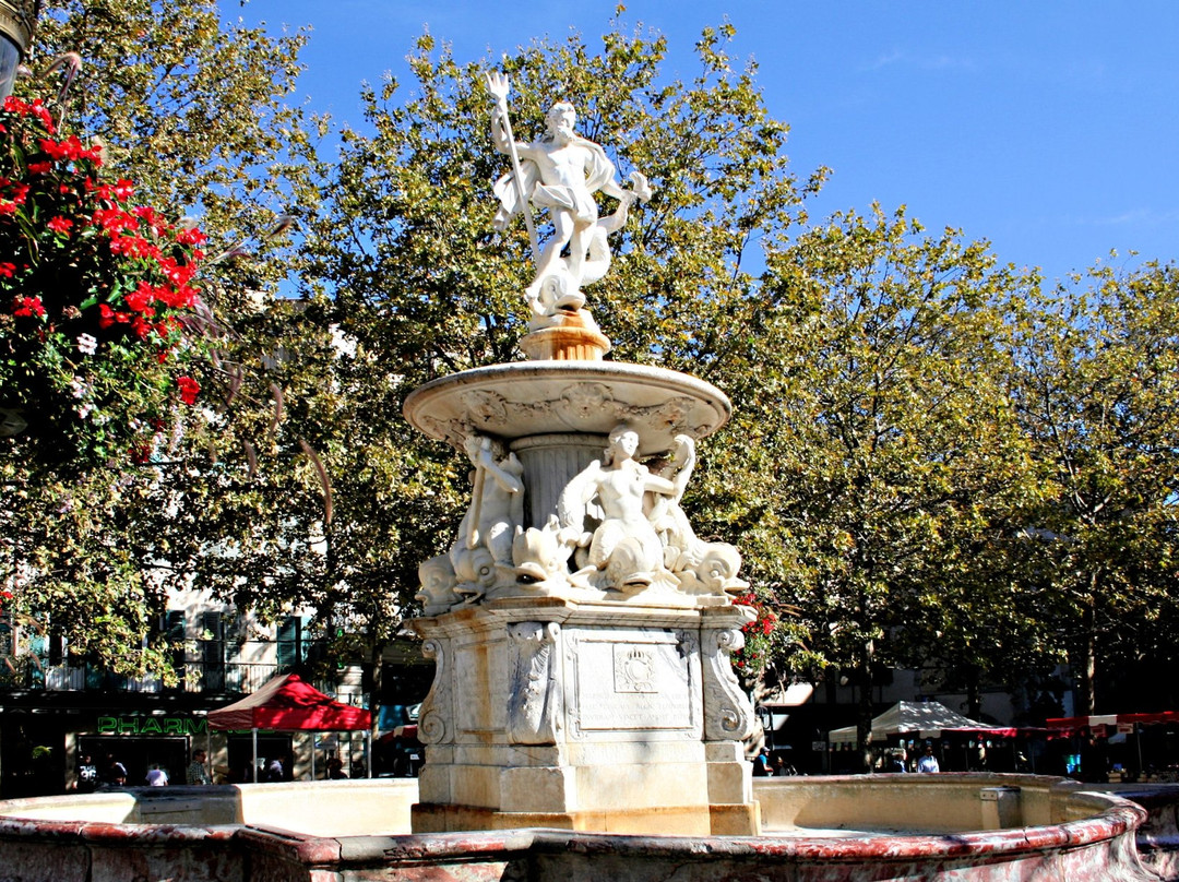 Fountain of Neptune景点图片