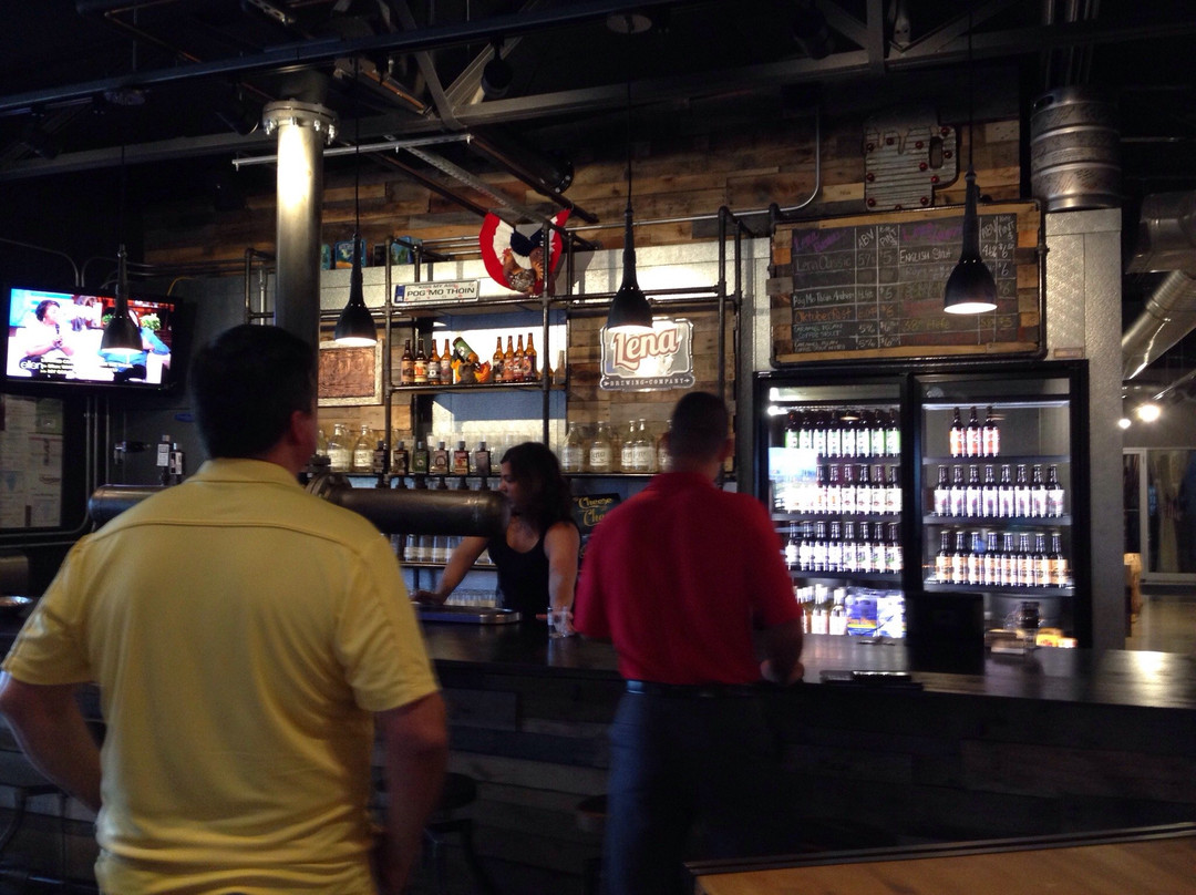 Lena Brewing Co Taproom-Lena必去景点