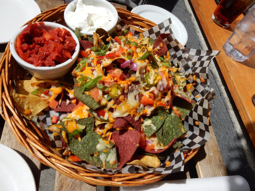 Aardvark Pizza & Sub