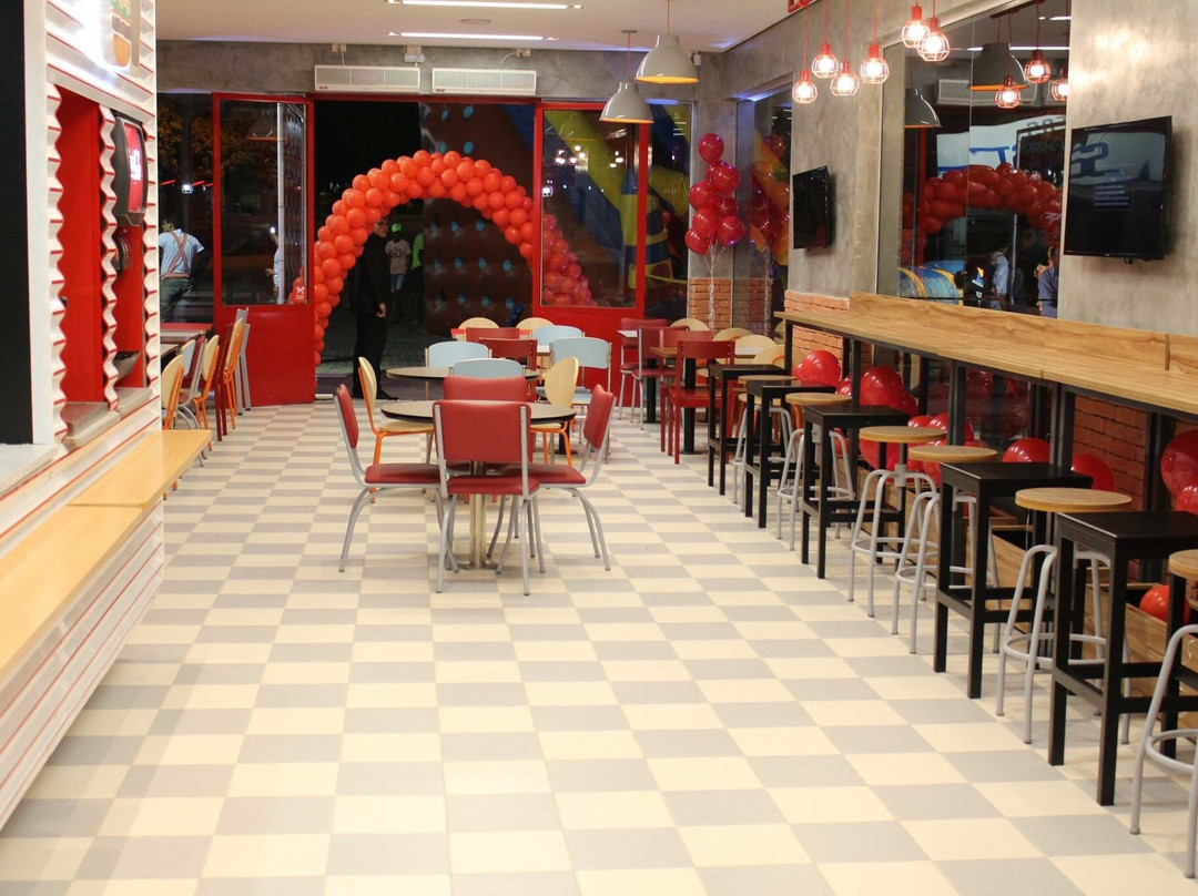 Guanambi餐馆和美食-Bob's Guanambi