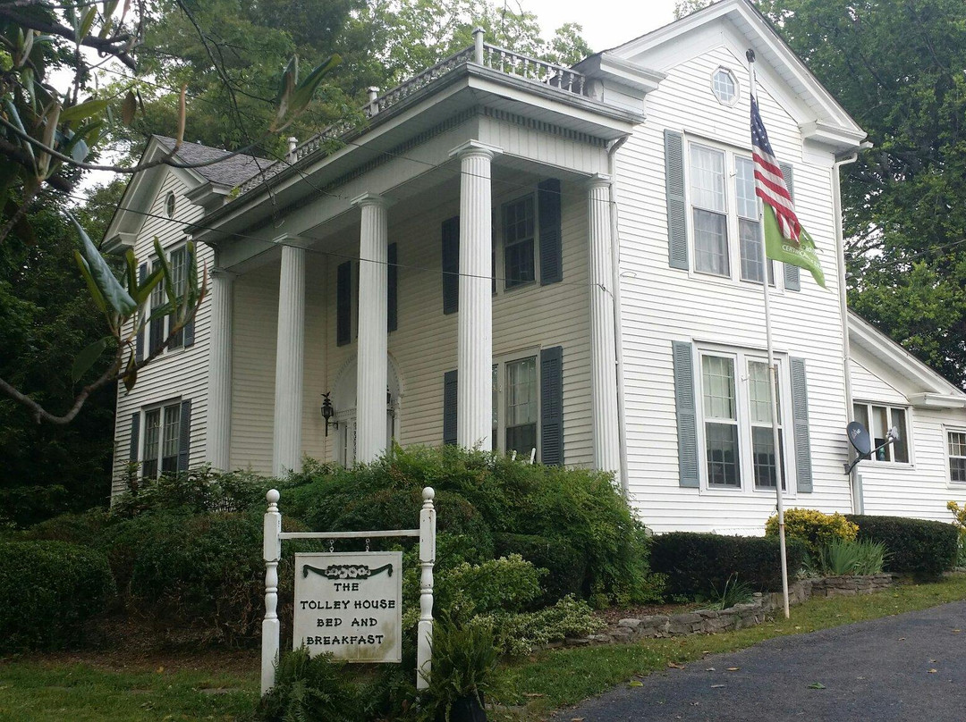 The Tolley House主图