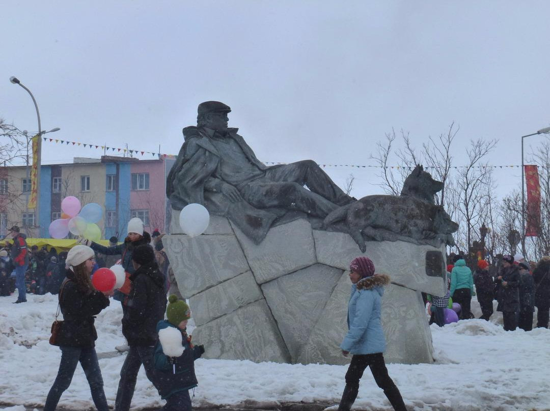 Monument to the Writer Yuri Rytkheu-Anadyr必去景点