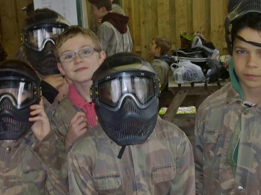 Harrogate Paintball Centre景点图片