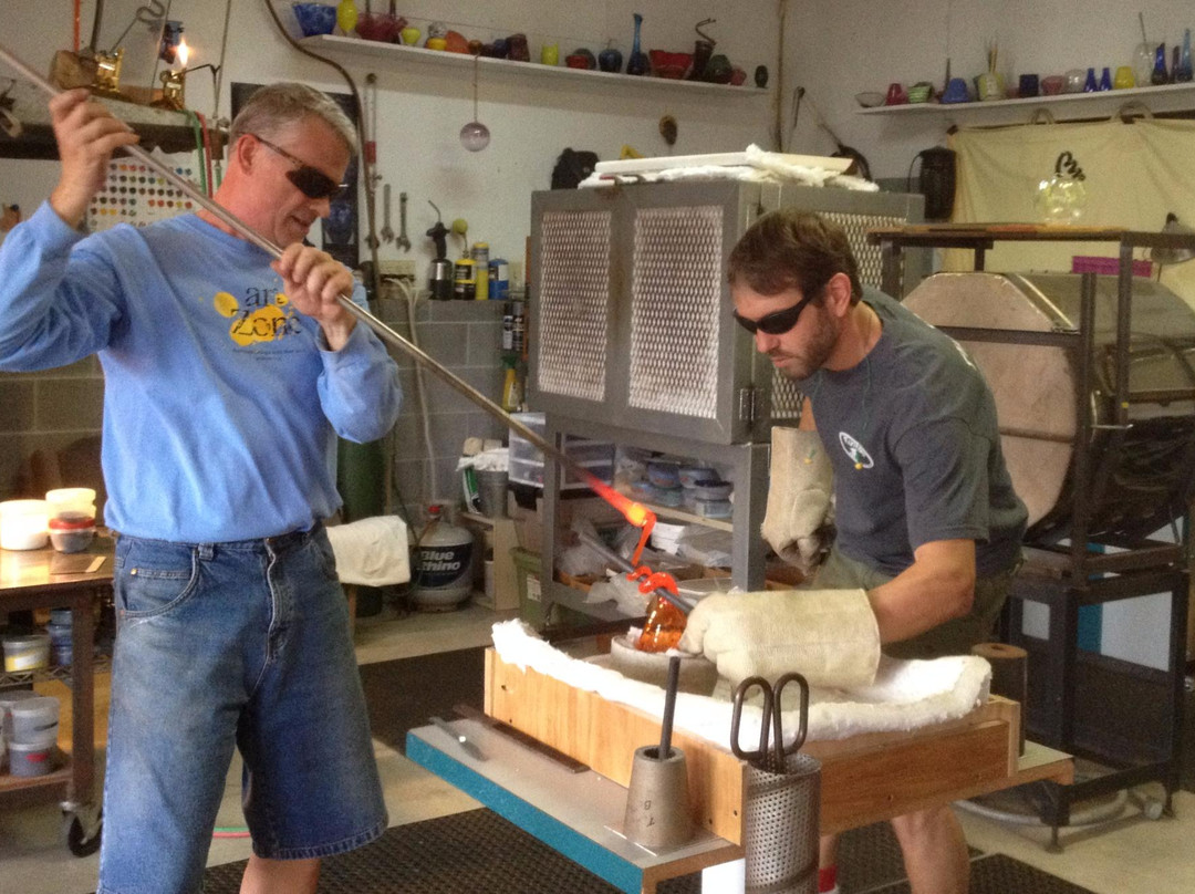 Glass Mountain Gallery & Studio-海伦必去景点