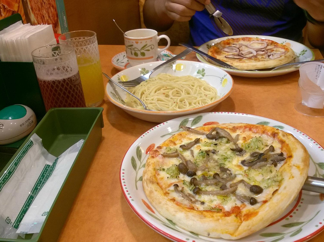 サイゼリヤ 姫路グランフェスタ店