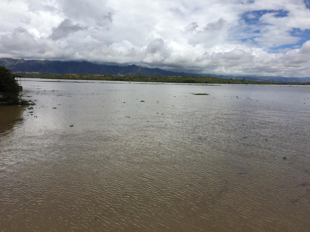 Lago San Jacinto-塔里哈必去景点