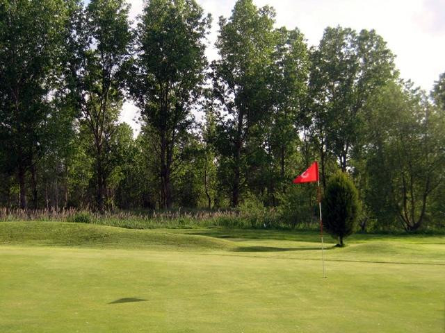 Club de Golf Villa de Cuellar-Cuellar必去景点