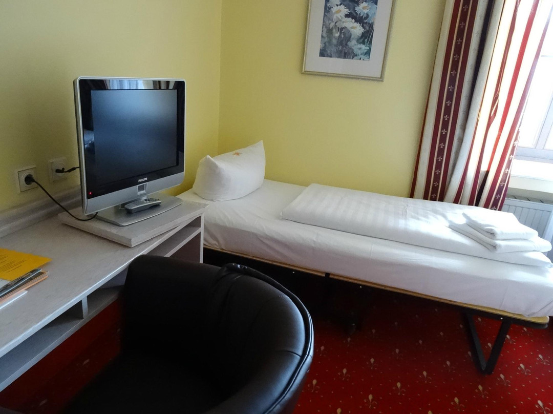 雷斯登斯酒店主图