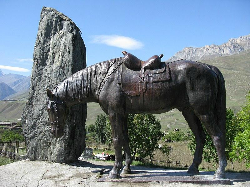Monument to Soldiers-Kurtatintsam景点图片