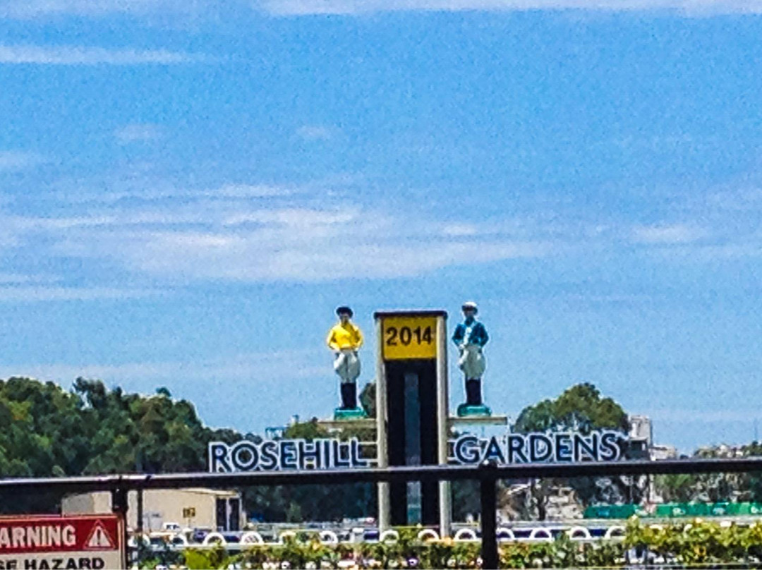 Rosehill Gardens Racecourse景点图片