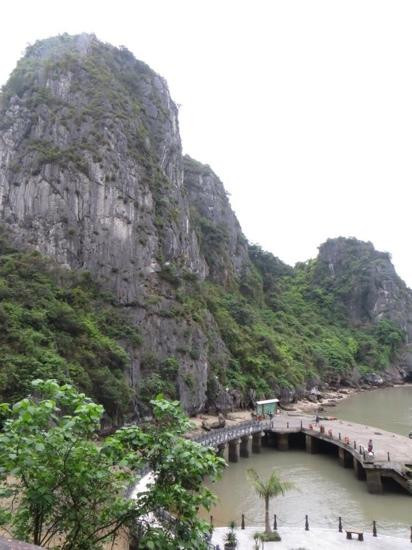 Dong Thien Cung-下龙湾必去景点