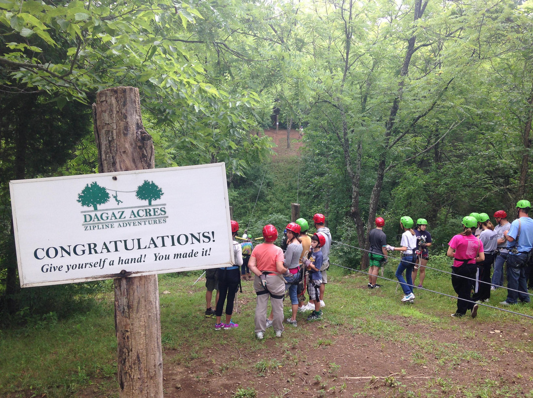 Dagaz Acres Zipline Adventures景点图片