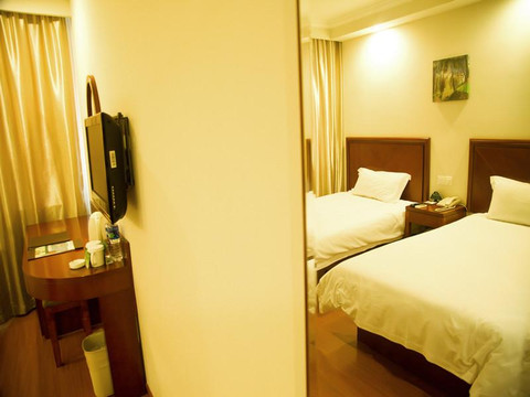 格林豪泰上海浦东机场川沙快捷酒店 主图