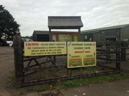 Newham Grange Farm景点图片
