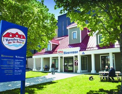 Rendez-Vous De La Baie Visitor Centre景点图片