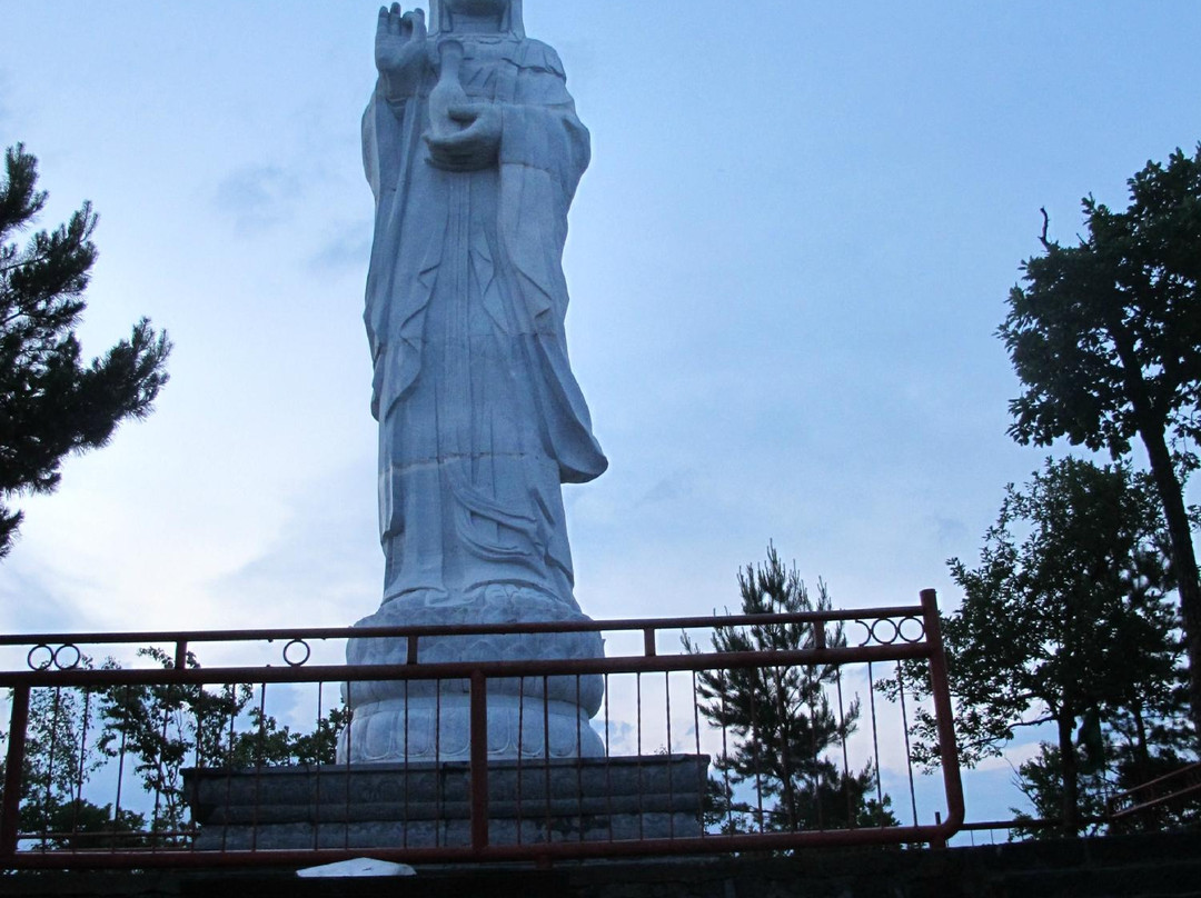药泉山钟灵禅寺-五大连池市必去景点