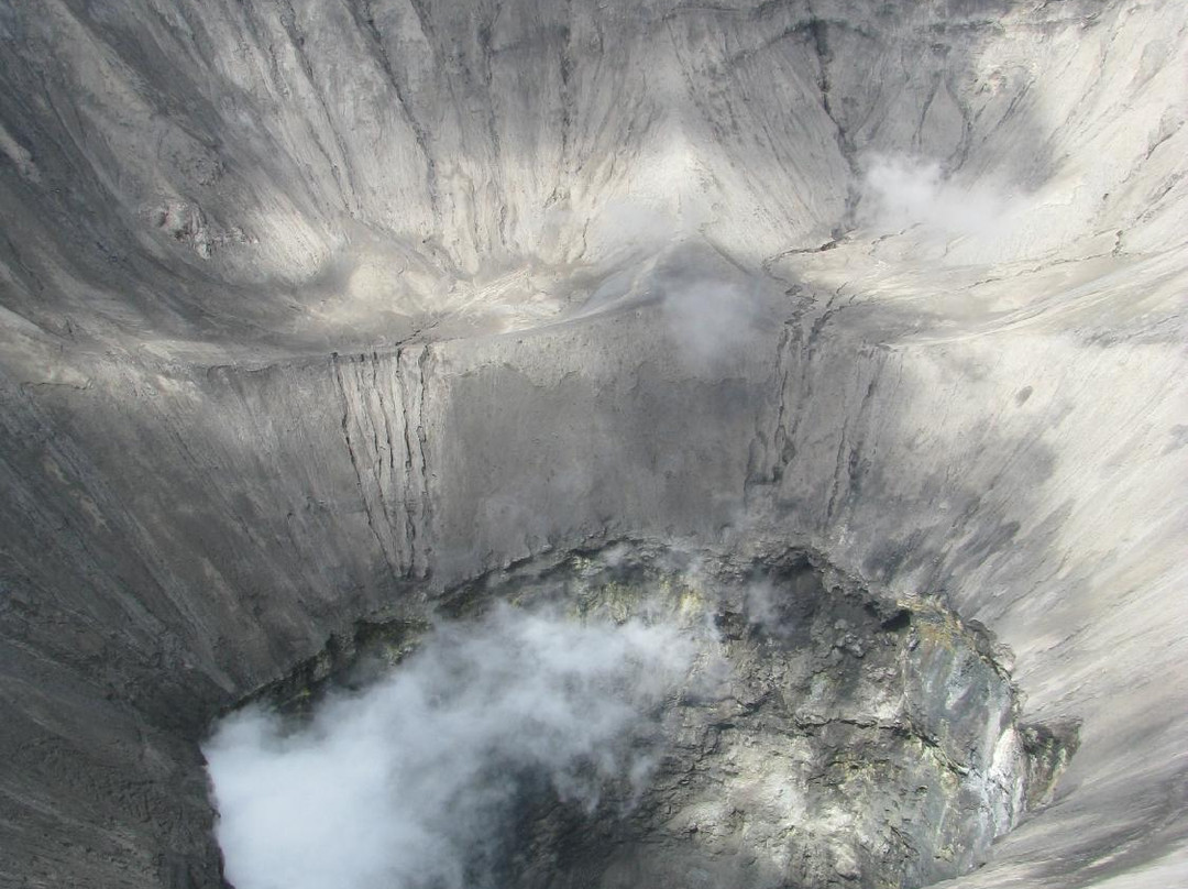 布罗莫火山-婆罗摩腾格里国家公园必去景点