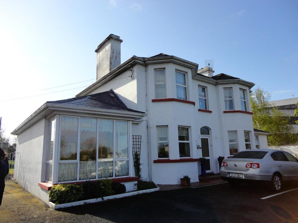 White House B&B Raheen-客卧