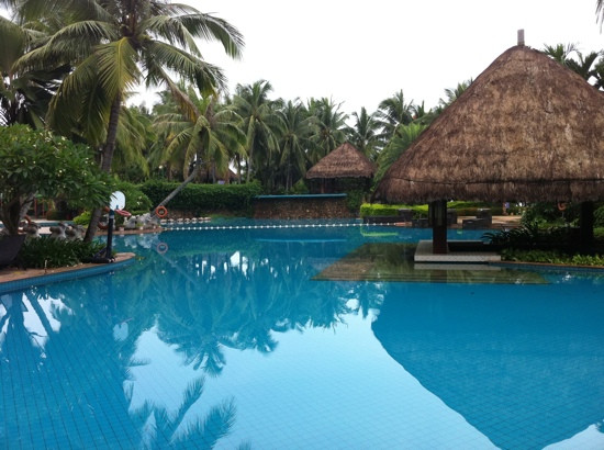 三亚湾假日度假酒店主图