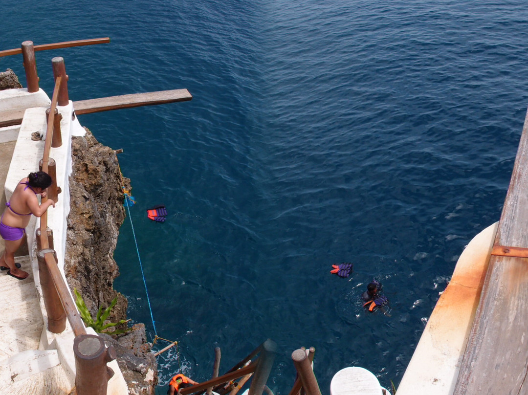 悬崖跳海-长滩岛必去景点