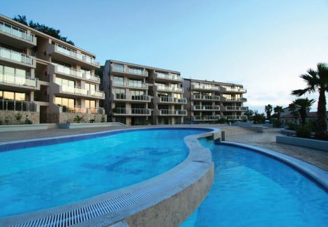 Blue Horizon Apartments