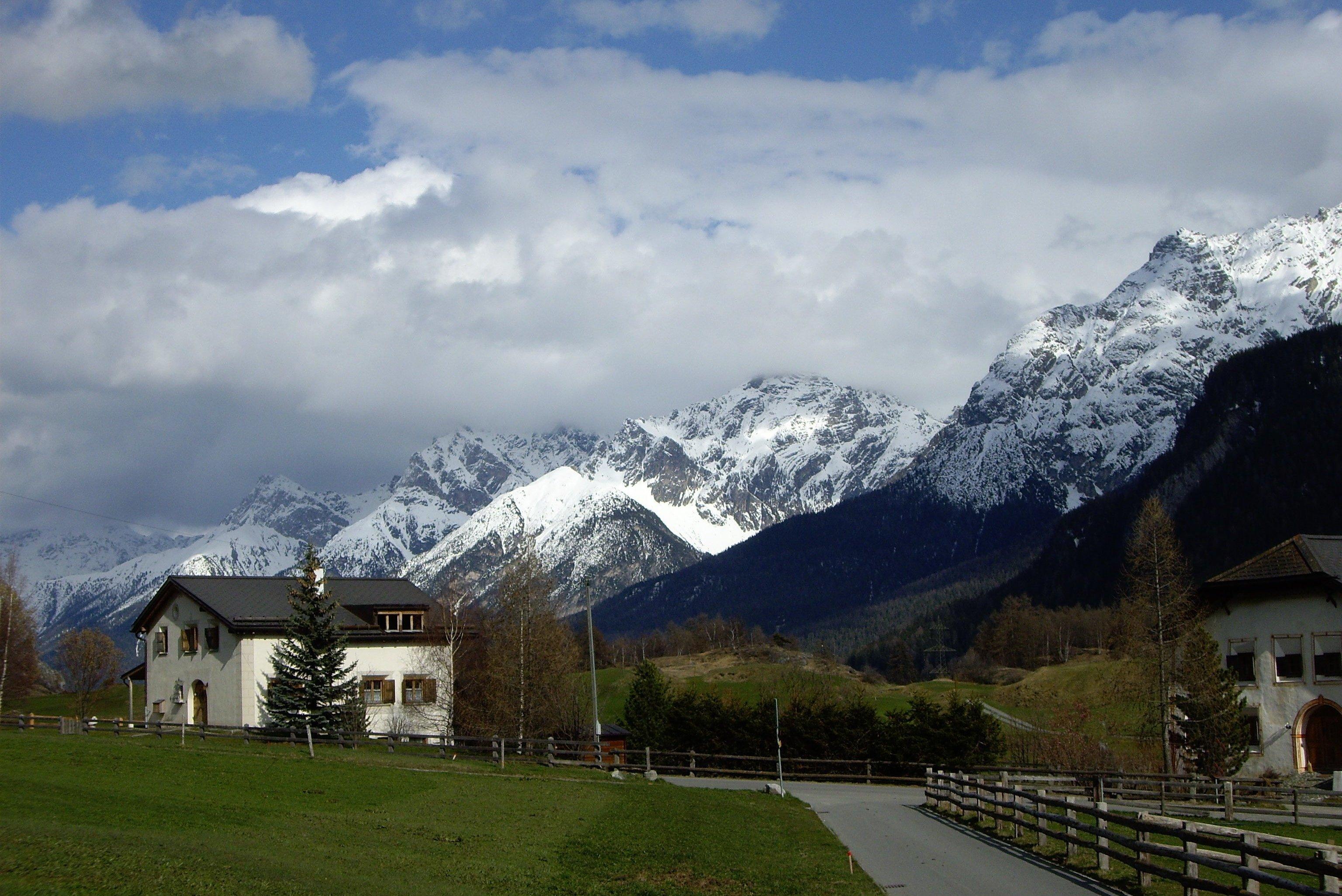 Bed & Breakfast Ardez-客卧