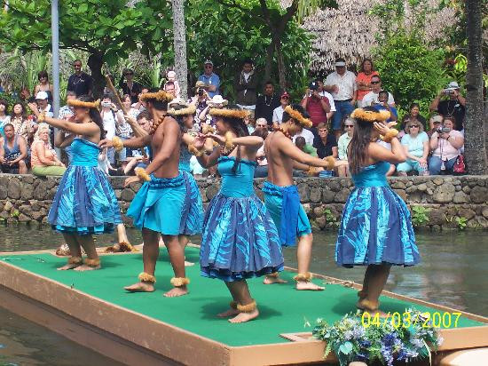 波里尼西亚文化中心-拉叶必去景点