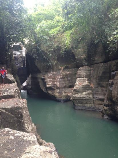 Cunca Wulang Waterfall景点图片