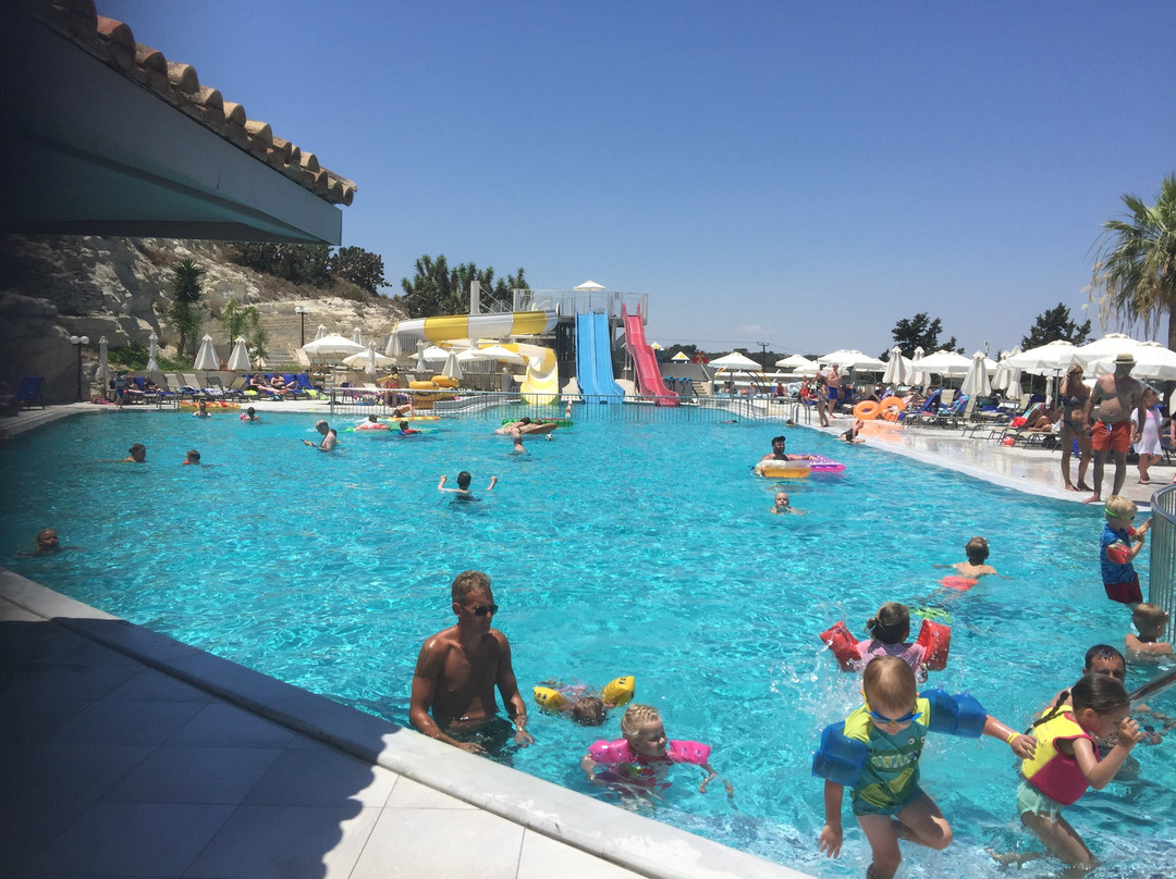 Louis St. Elias Resort & Waterpark主图