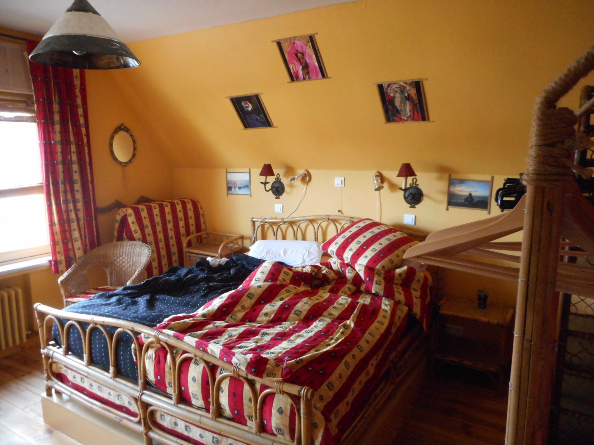 B&B Charlatan-官方