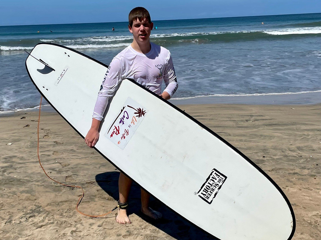 Carlos Surf School景点图片