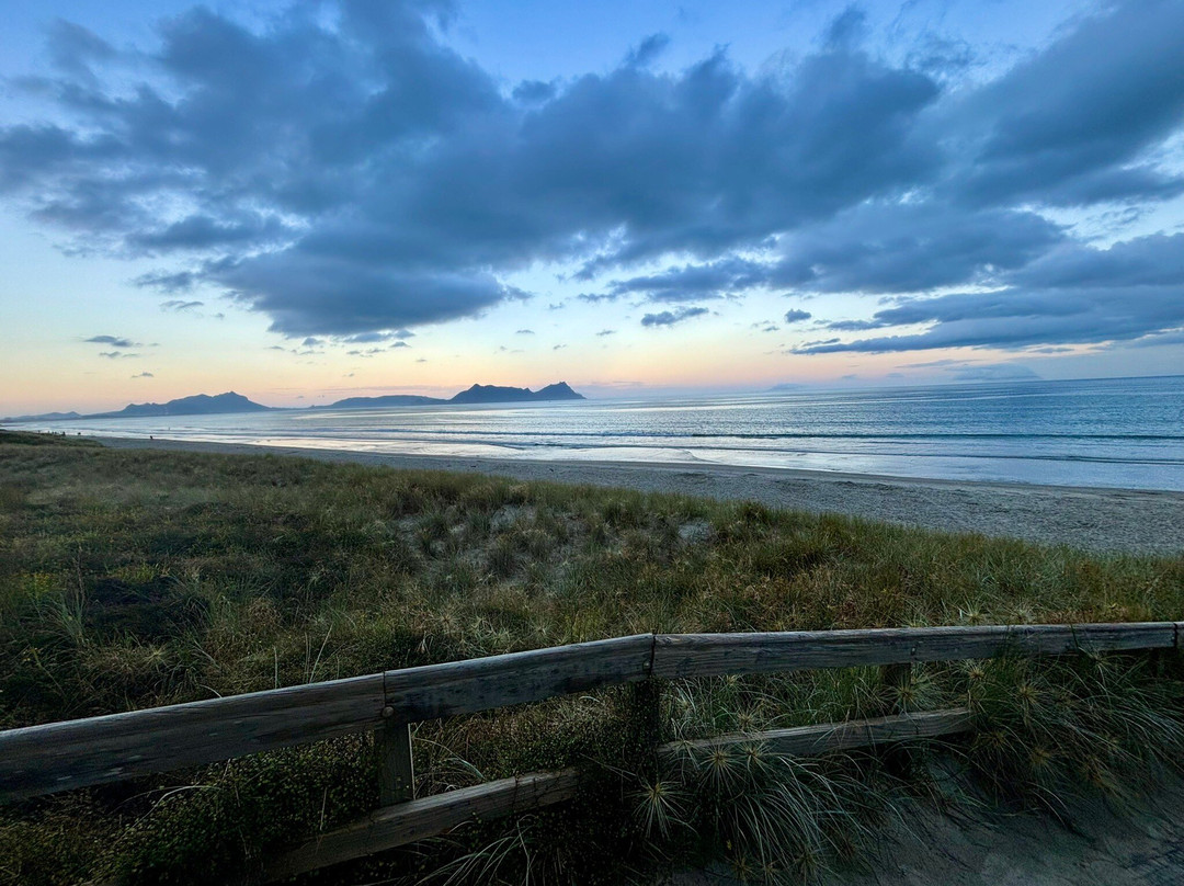 Ruakaka Beach景点图片