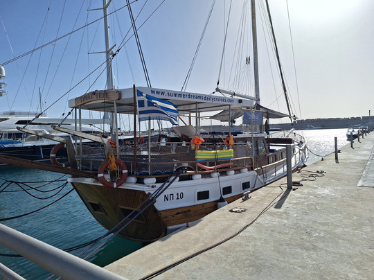 Summer Dreams Daily Cruises-罗德城必去景点