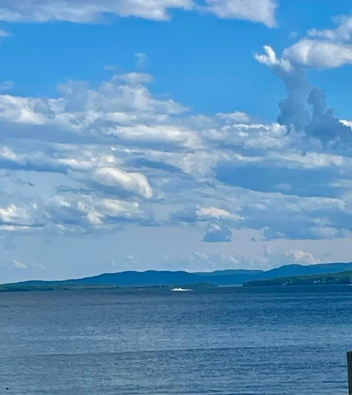 Plattsburgh City Beach景点图片