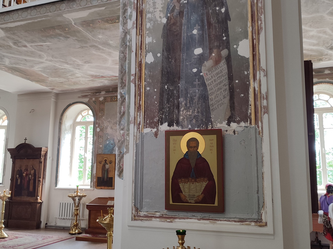 Svyato-Vvedenskiy Ostrovnoi Monastery景点图片