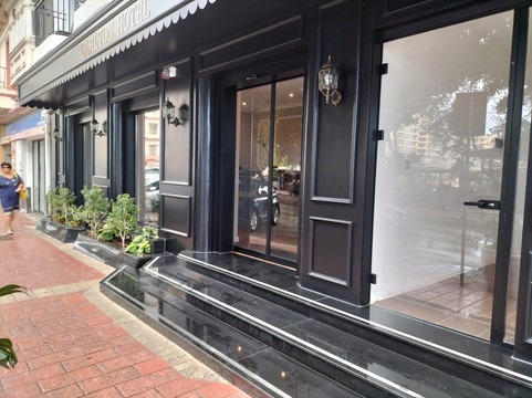 卡尔顿极度主图