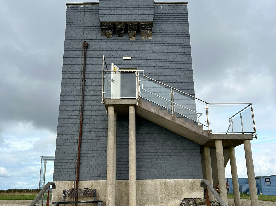 The Lusitania Museum & Old Head Signal Tower景点图片