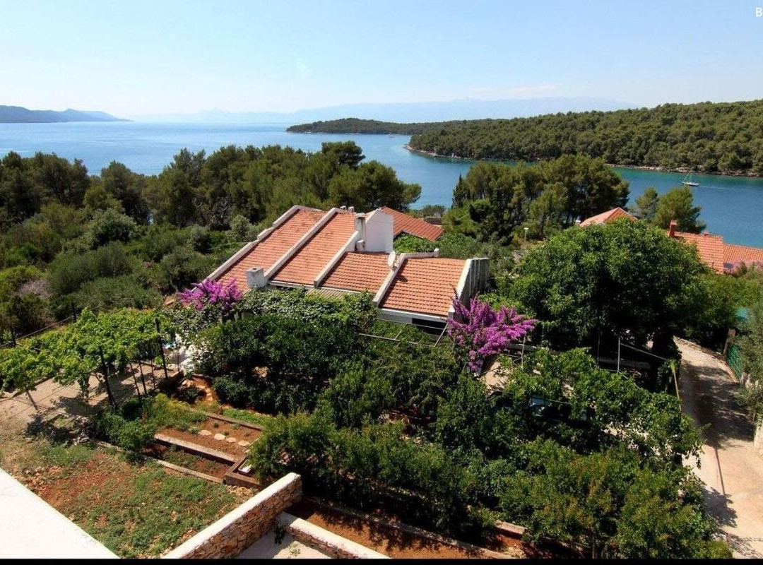 Studio Apartment Nik - 50m From Beach