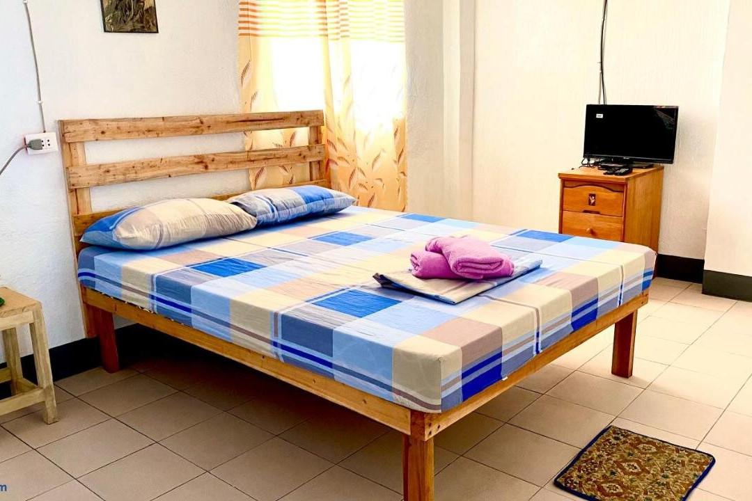 RedDoorz @ St. Anthony Beach Resort