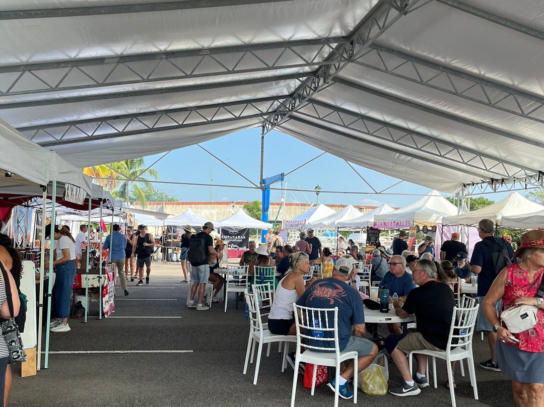 Riviera Farmers Market-新瓦雅塔必去景点