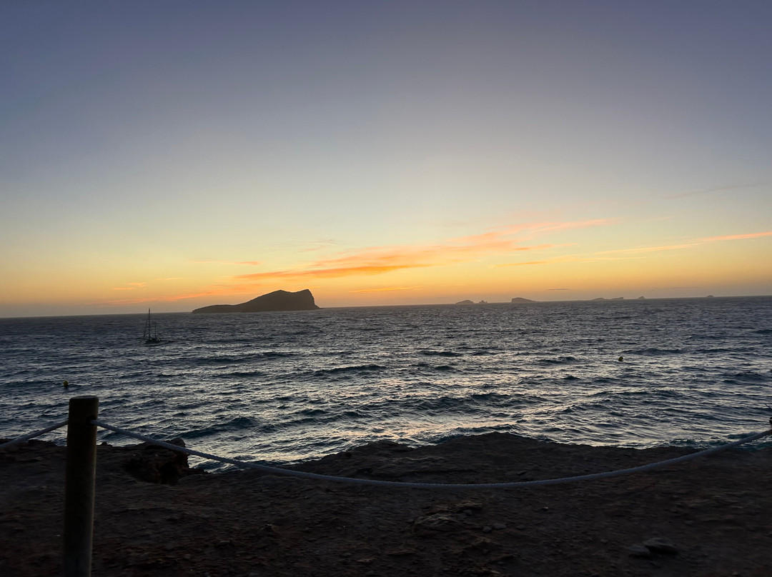 Cala Vadella景点图片