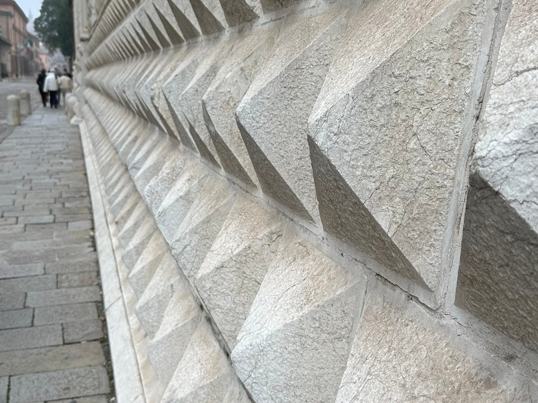 Ferrara Incantesimo景点图片