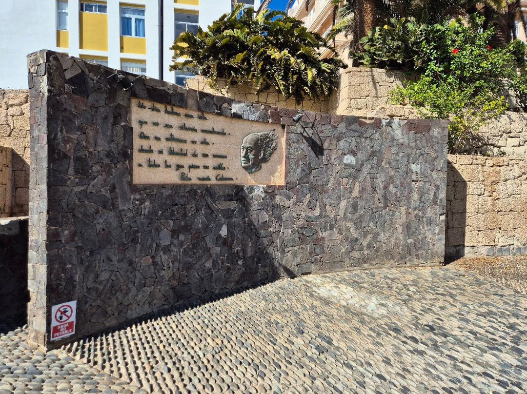 Plaza Pedro Garcia Cabrera-洛斯克里斯蒂亚诺斯必去景点