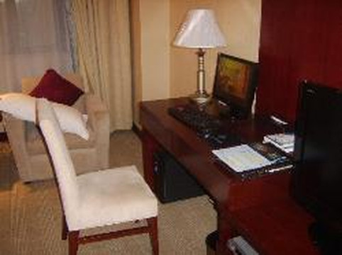 岳西天际大酒店主图