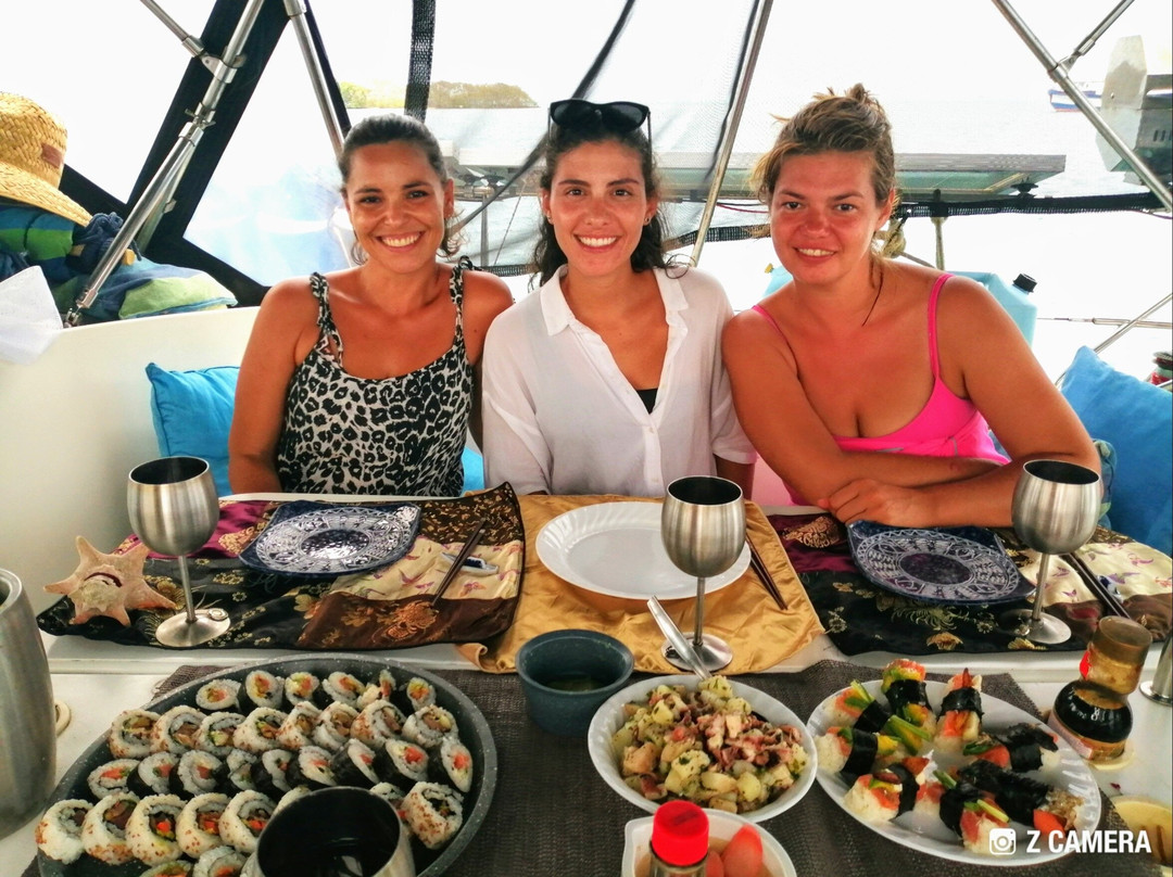 Sailing Sophisticated Lady-Bocas del Toro必去景点