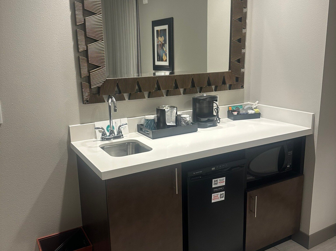 Embassy Suites Jonesboro Red Wolf Convention Center主图