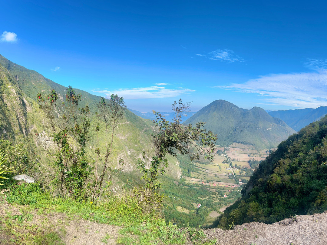 El Crater Hotel主图