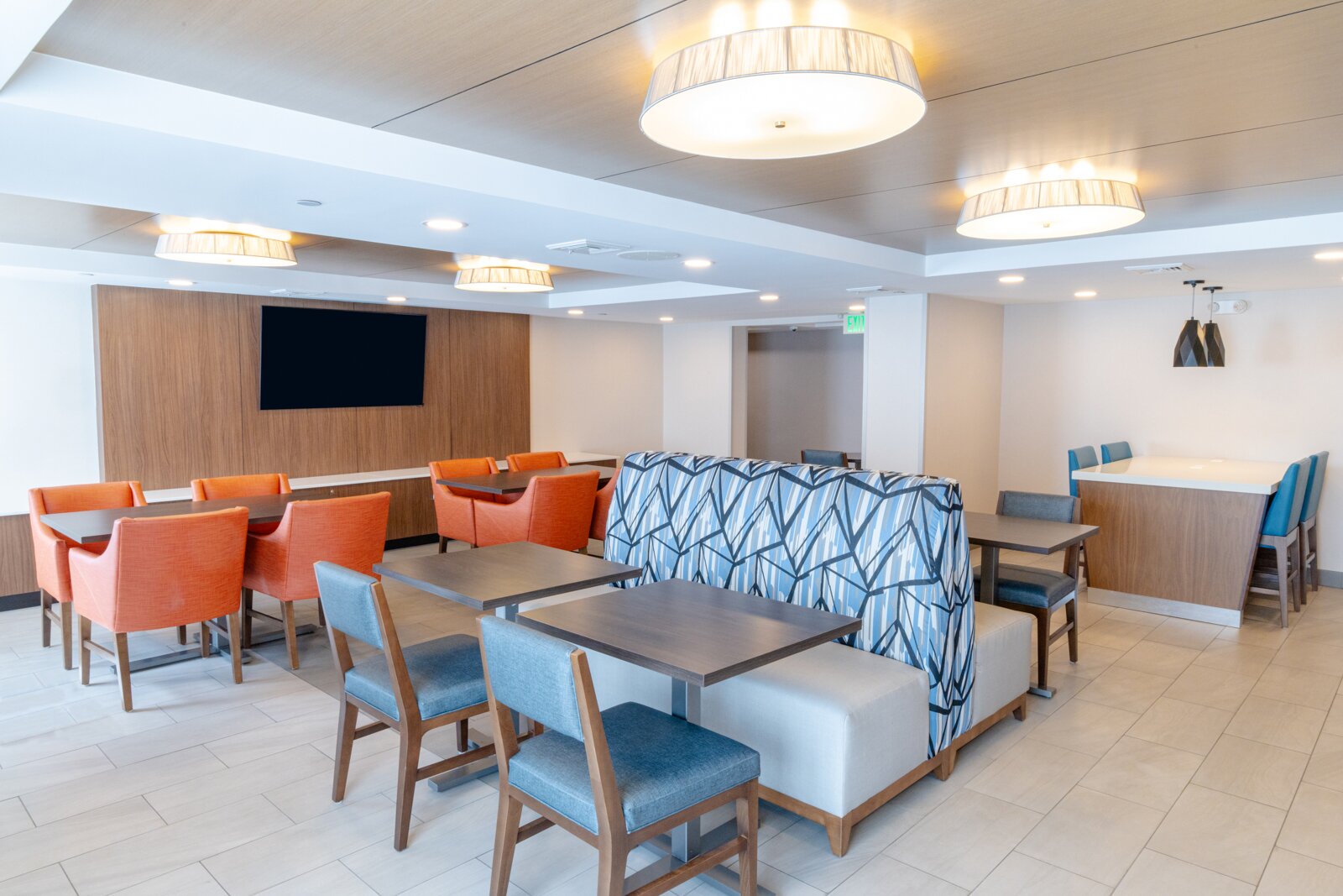 Holiday Inn Express Neptune, an IHG hotel-餐饮
